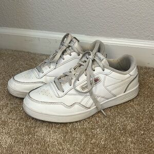 Reebok Club C 85 Vintage Sneakers Women’s Size 9